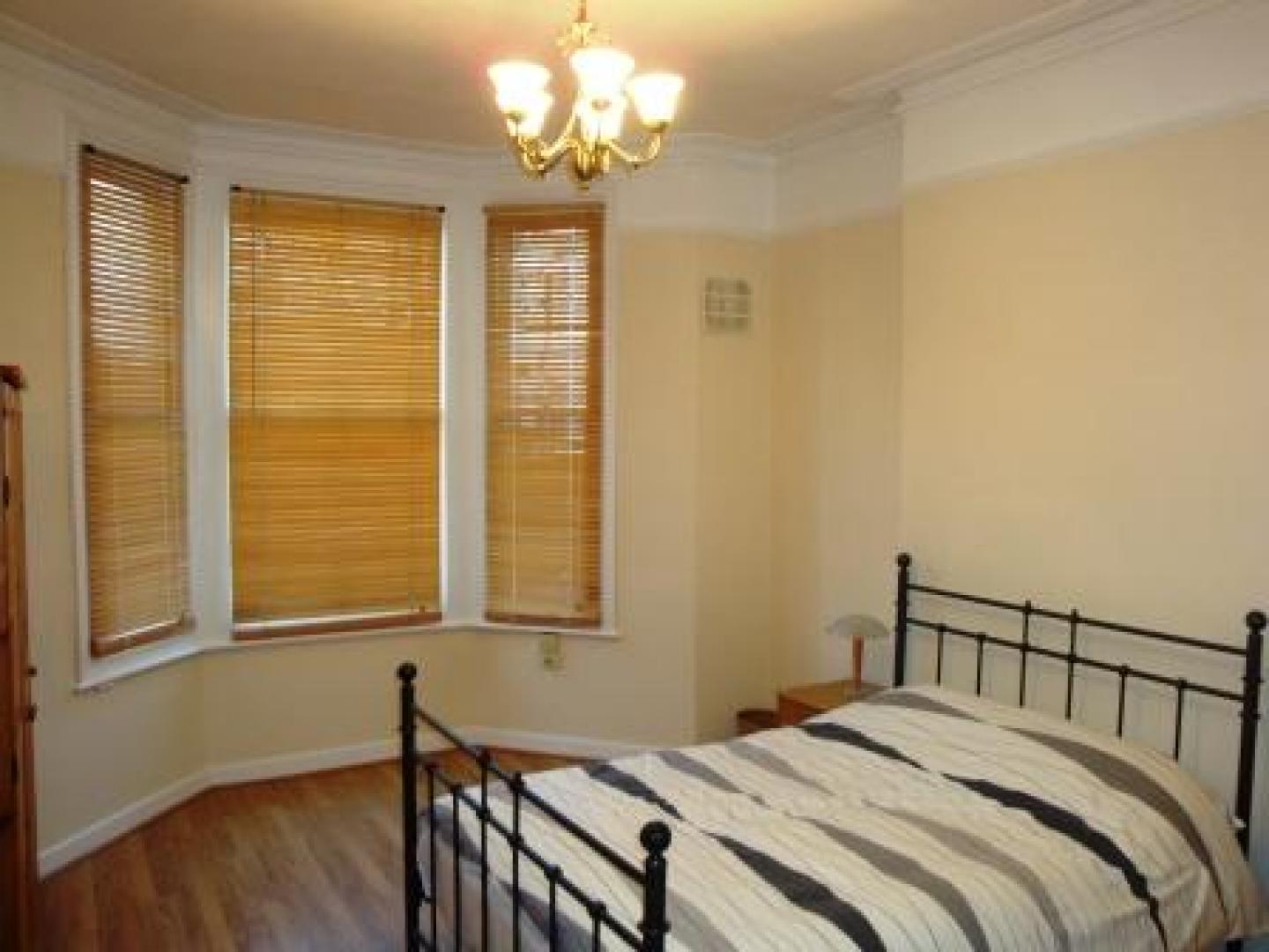 			NEW INSTRUCTION/NEWLY DECORATED, 2 Bedroom, 1 bath, 1 reception Flat			 Fernhead Road, MAIDA VALE